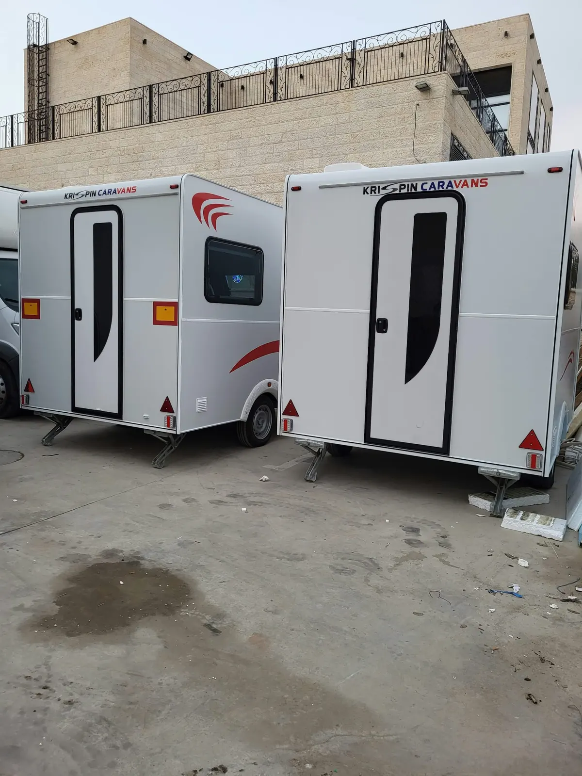 קרוואן קטן 2.5–3 מ׳