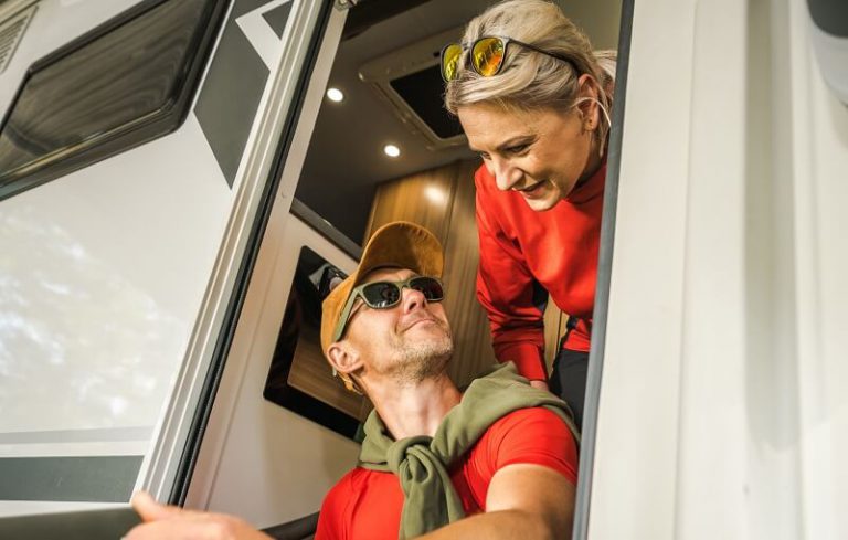 אוטוקראוון להשכרה