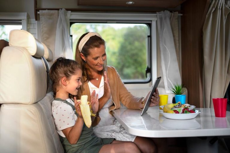 קרוואן משפחתי למכירה